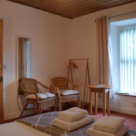كارديغين Troedyrhiw Bed & Breakfast المظهر الخارجي الصورة
